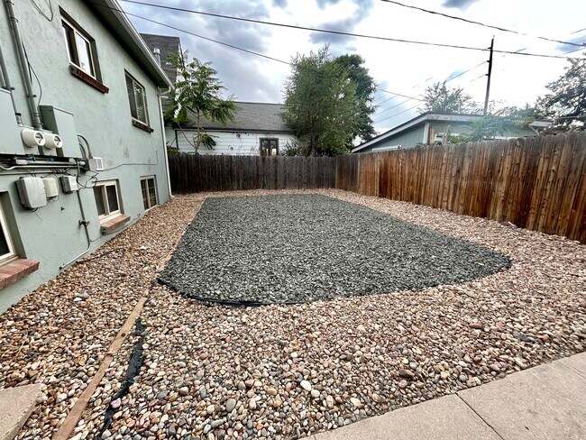 Patio cercado - 2075 S Acoma St