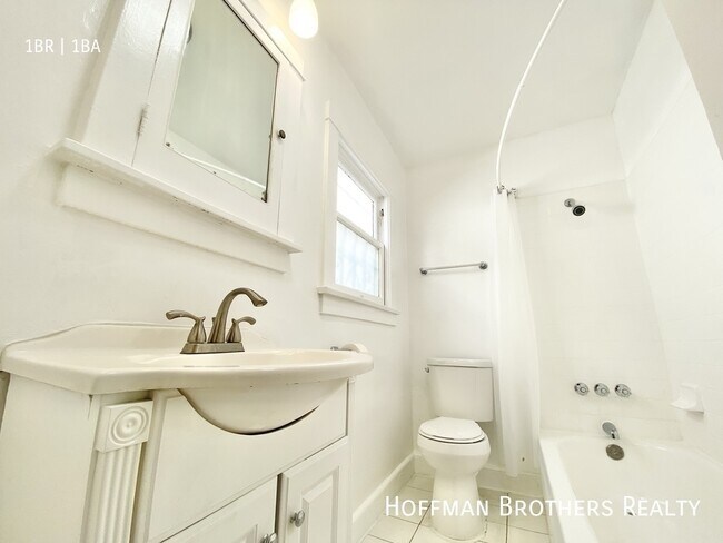 Foto del edificio - 5414 Fountain Ave