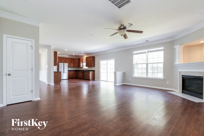 Foto del edificio - 619 English Oak Cir