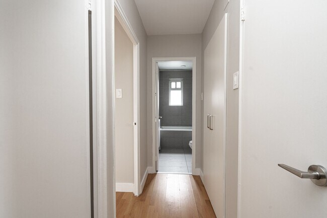 Photo du bâtiment - 95 Jameson Ave