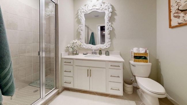 Building Photo - 15375 Grn Acrs Ave