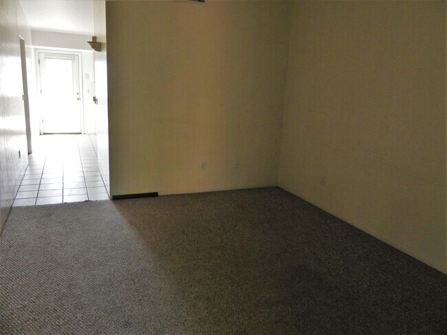 Building Photo - 3673 S Camino Seco