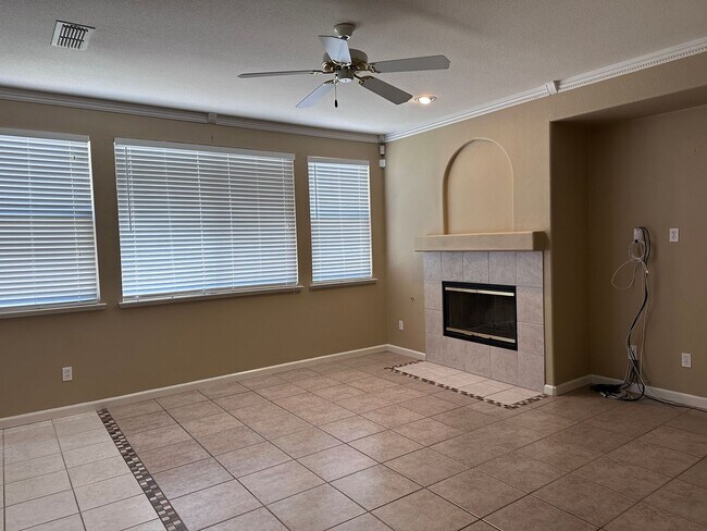 Foto del edificio - North Natomas 2 Story Natomas Park 4 bed 3...