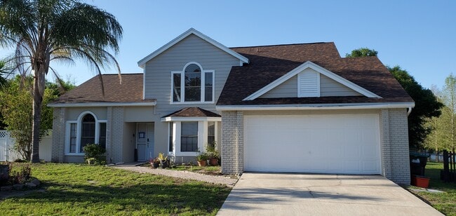 Building Photo - 3317 Hillmont Cir