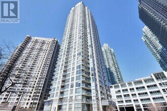 Building Photo - 225 Webb Dr
