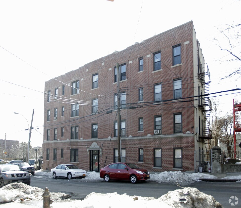 760 E 232nd, Bronx, NY 10466 760 E 232nd Bronx, NY Apartments for
