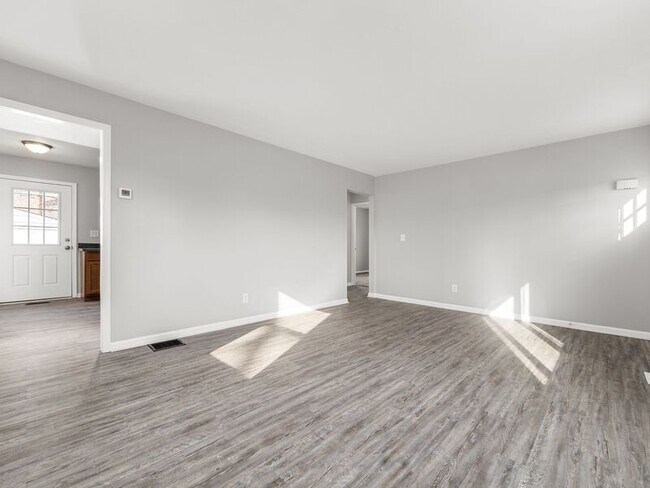 Foto del edificio - 3463 Dresden St