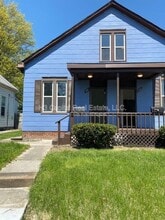 Building Photo - 207 S 16th St