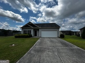 Building Photo - 30 Berryrun Dr