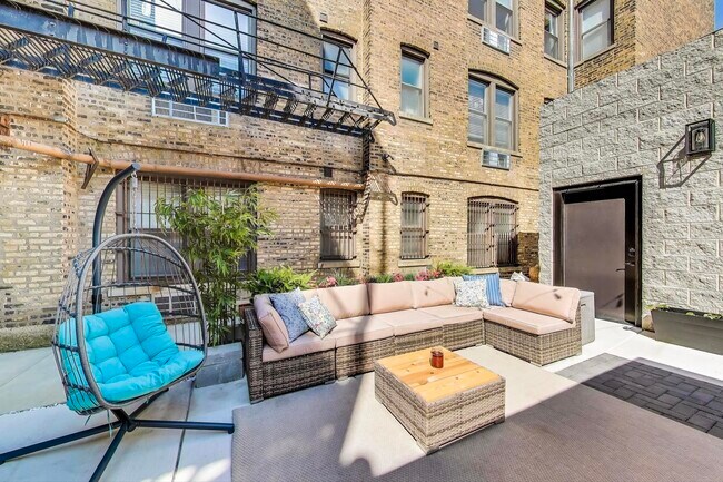 Foto del edificio - 650 W Wrightwood Ave