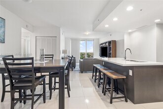 Building Photo - 7875 NW 107th Ave