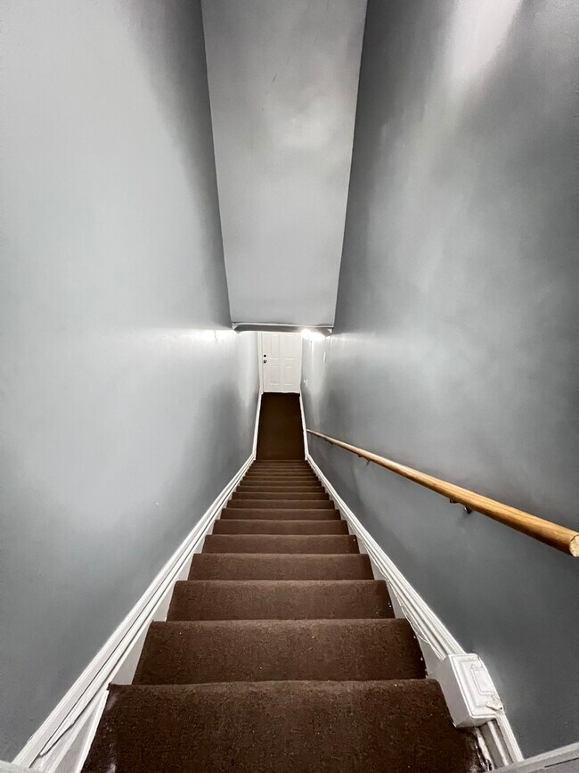 Foto del edificio - 7057 S Normal Blvd