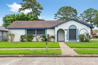 Building Photo - 1431 Epsilon St
