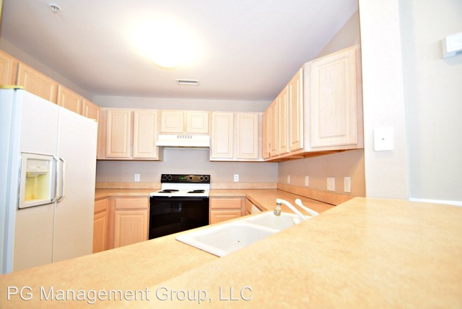Building Photo - 1327 Torrence Cir