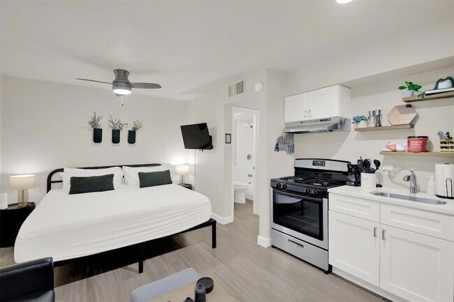 Foto del edificio - 4501 Speedway