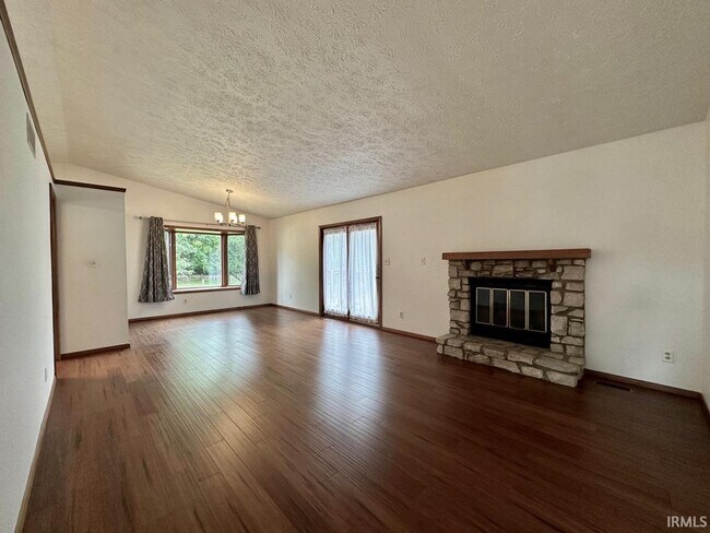 Building Photo - 1830 E Thornton Dr
