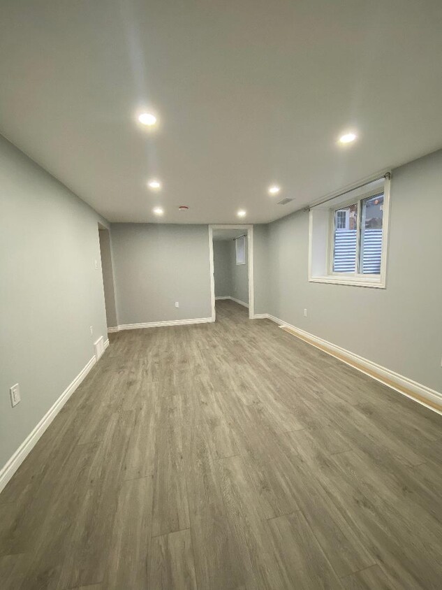 Primary Photo - 25 Broadleaf Pl