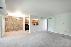 Building Photo - 7117 Sanlin Dr