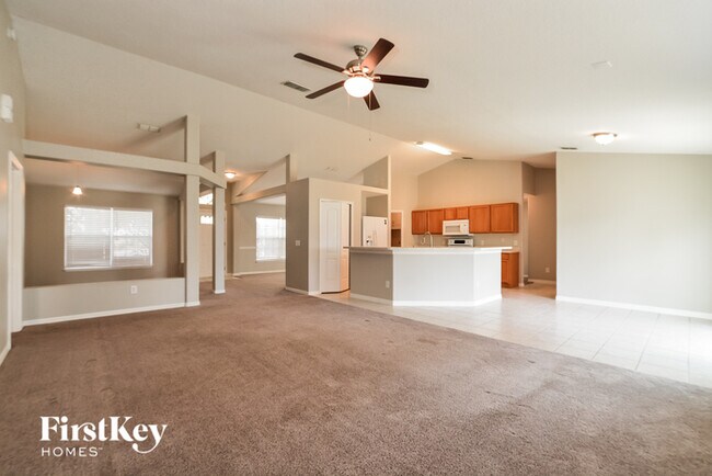 Building Photo - 11652 Pineloch Loop
