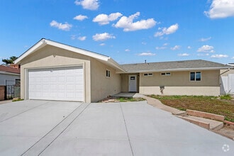 Building Photo - 3352 Altadena Ave