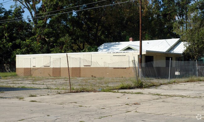 Foto del edificio - 2804 W 1st St