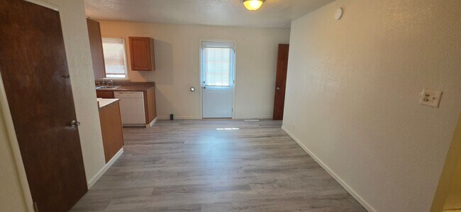 Foto del edificio - 2023 Ridgewood Ln