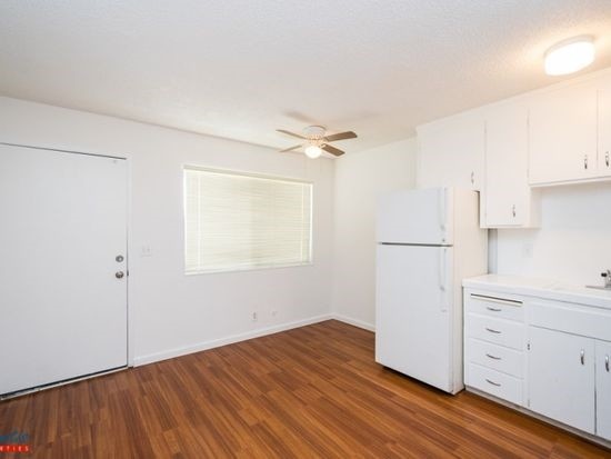 Foto del edificio - 132 N 5th St