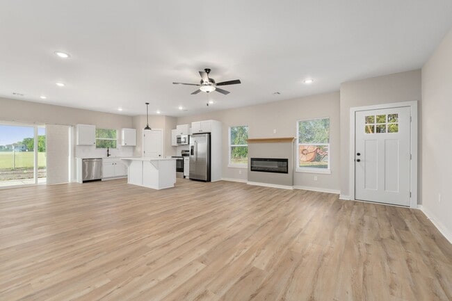 Foto del edificio - 2121 E Elk Rdg Ave