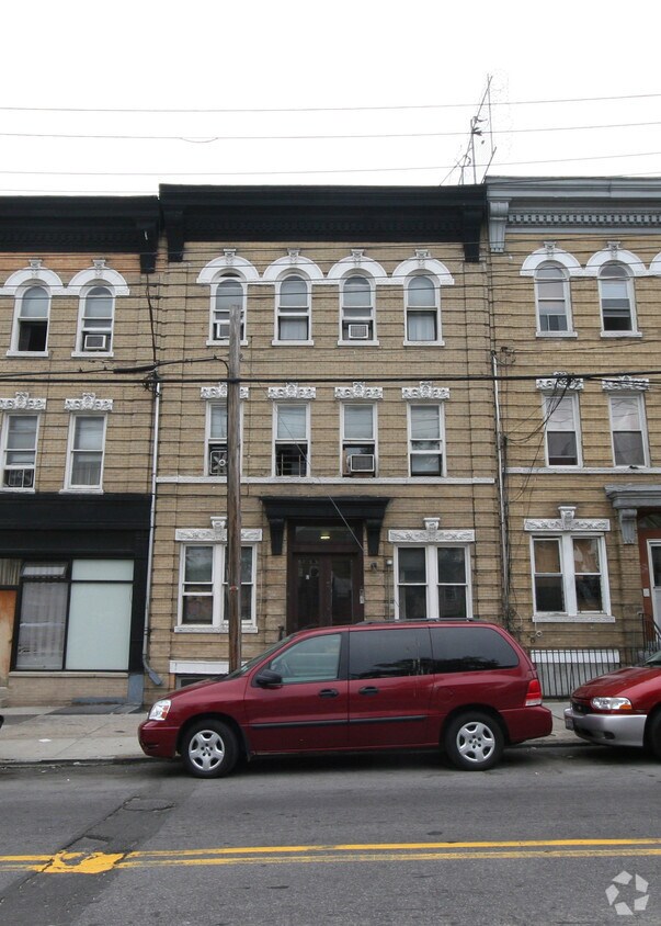 6163 Wyckoff Ave, Brooklyn, NY 11237 Apartments in Brooklyn, NY