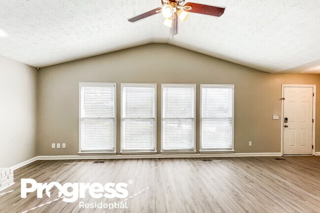 Foto del edificio - 700 Gregory Manor Dr SW