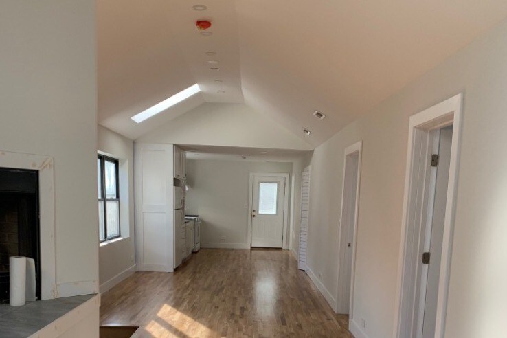 Primary Photo - 1612 N Sedgwick St