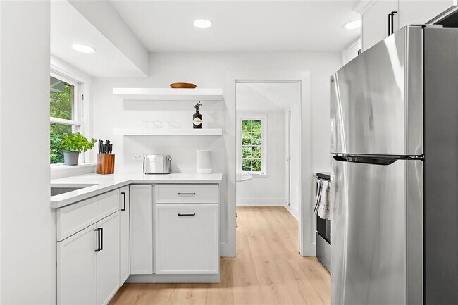Foto del edificio - 35 Woodland Ave