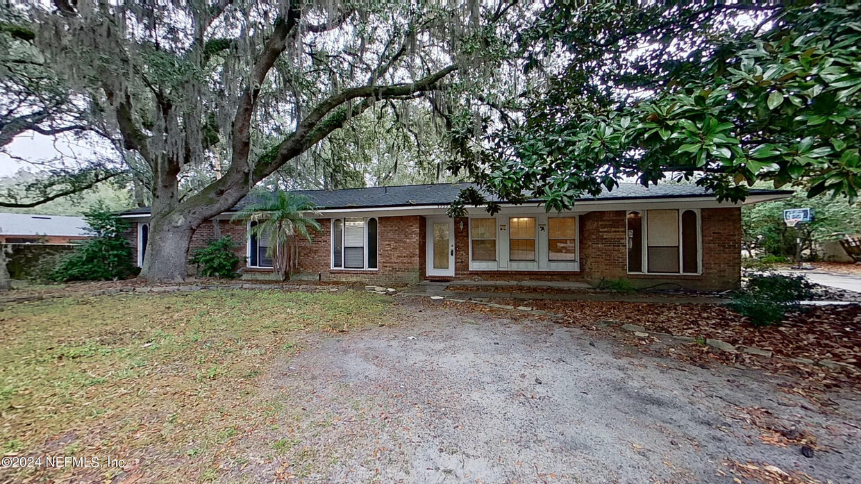 Primary Photo - 3995 Cross Creek Rd