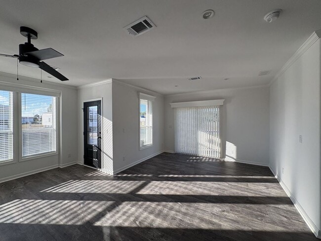 Building Photo - 1002 Morgan Jones Dr