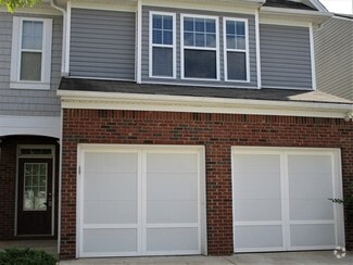 Building Photo - 913 Tamarisk Pl