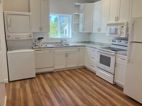 Building Photo - 191 N 200 E