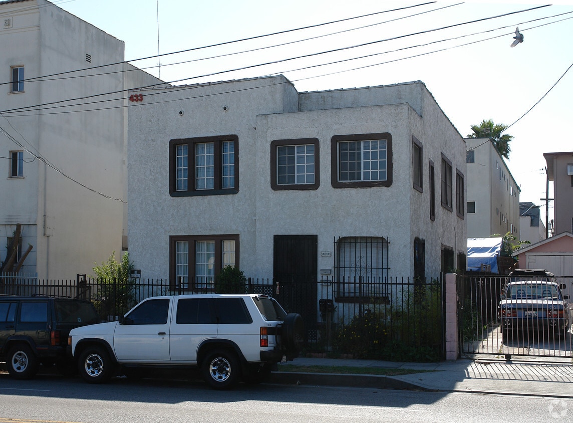 Building Photo - 433 N Normandie Ave