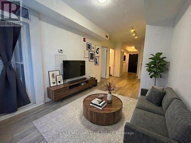 Building Photo - 5260 Dundas St