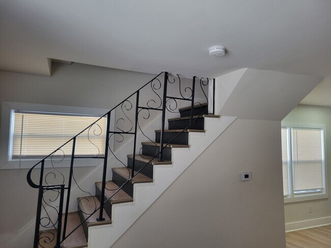 Foto del edificio - 1711 Coleman Ave