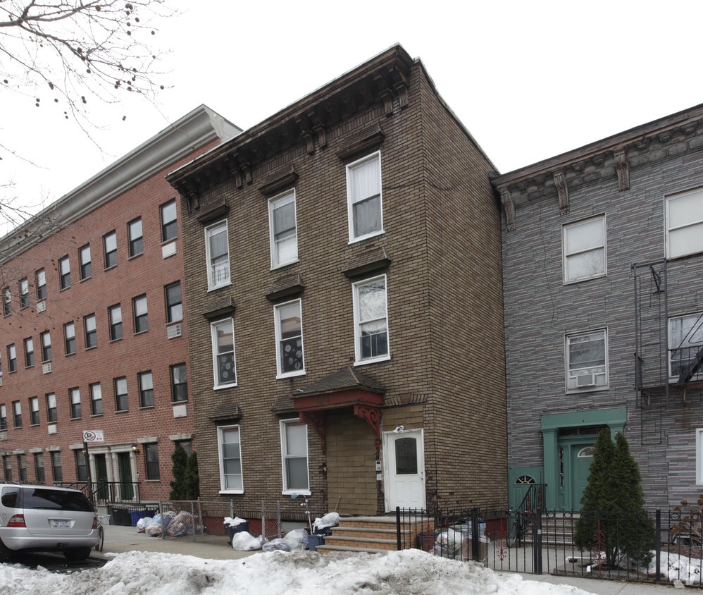 Building Photo - 80 Green St