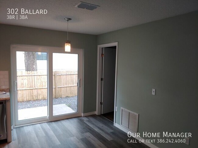 Foto del edificio - 302 Ballard-