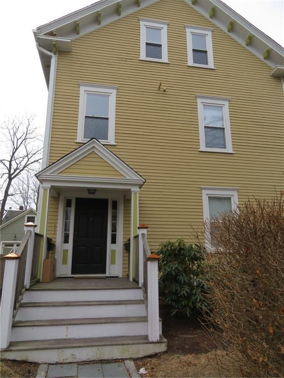 7 Everett St Unit 3, Newport, RI 02840 Condo for Rent in Newport, RI