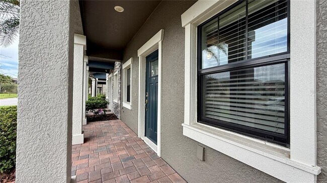 Foto del edificio - 28615 Tranquil Lake Cir