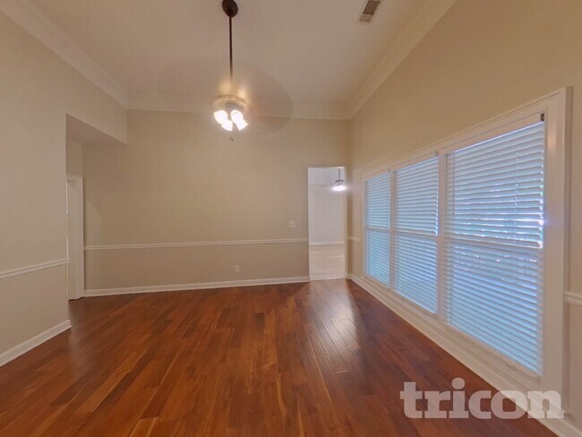 Building Photo - 100 Wyngate Dr