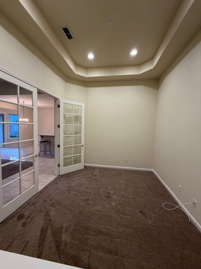 Foto del edificio - Beautiful 2 Bedroom and 2 Bathroom Home with 3 Car Garage in 55+ Gated Community $2,995.00