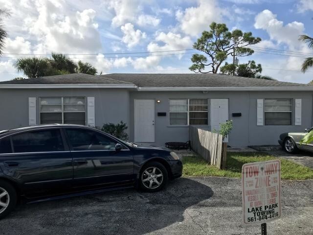 Primary Photo - 652 Bayberry Dr