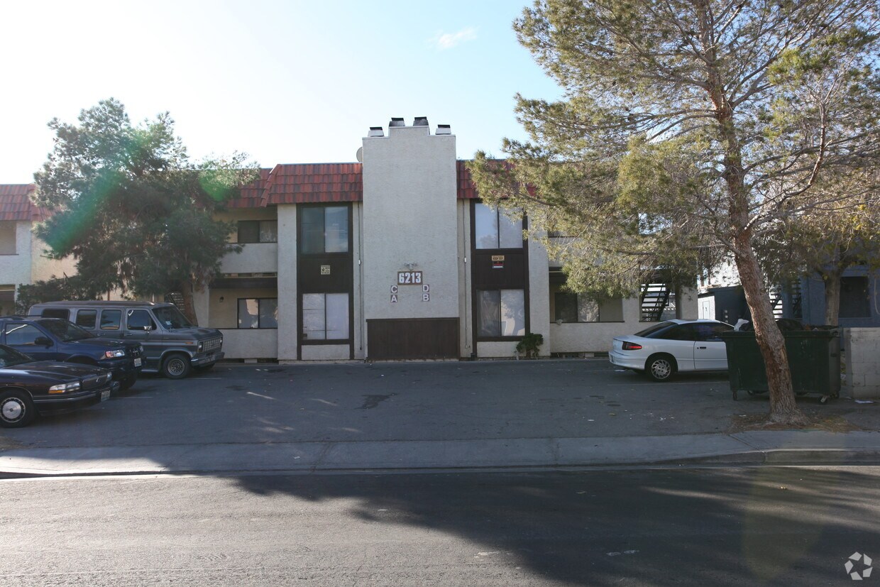 Foto del edificio - 6213 Bellota Dr