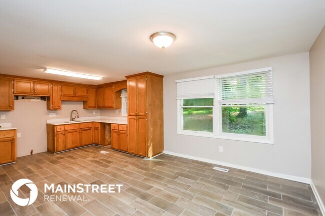 Building Photo - 3838 Valpariso Cir