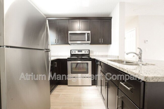 Foto del edificio - 5520 Lake Underhill Rd