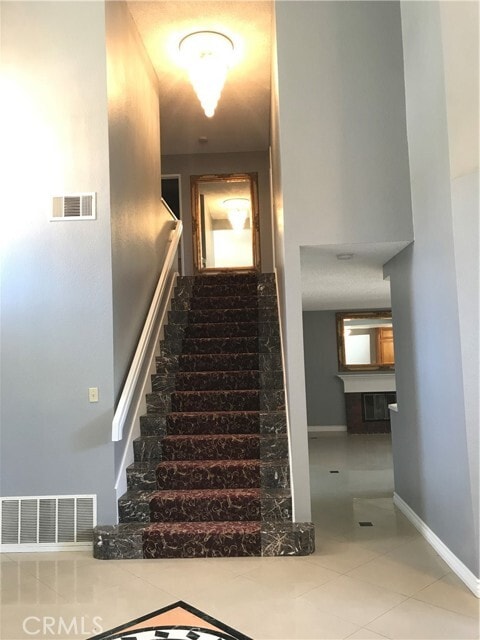Building Photo - 964 Summitridge Dr